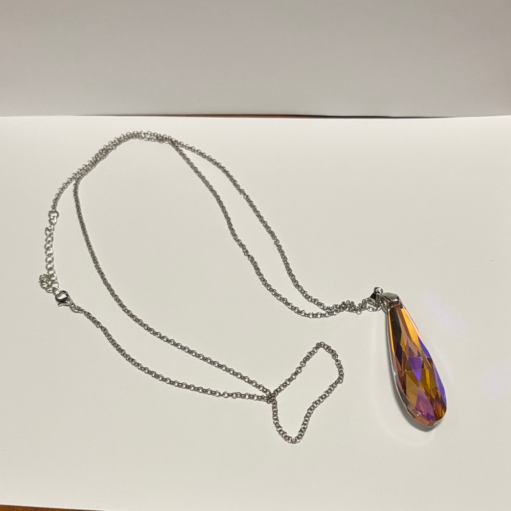 Paparazzi Rival-Worthy Refinement orange oil spill necklace